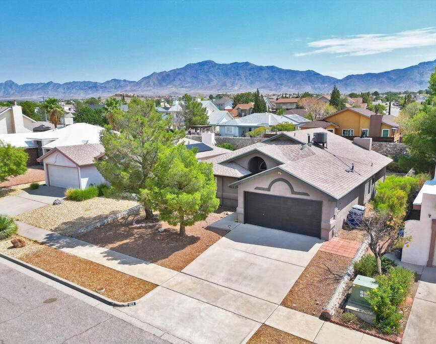 Peaceful West: 4Br Dusk Haven Villa El Paso Exterior photo