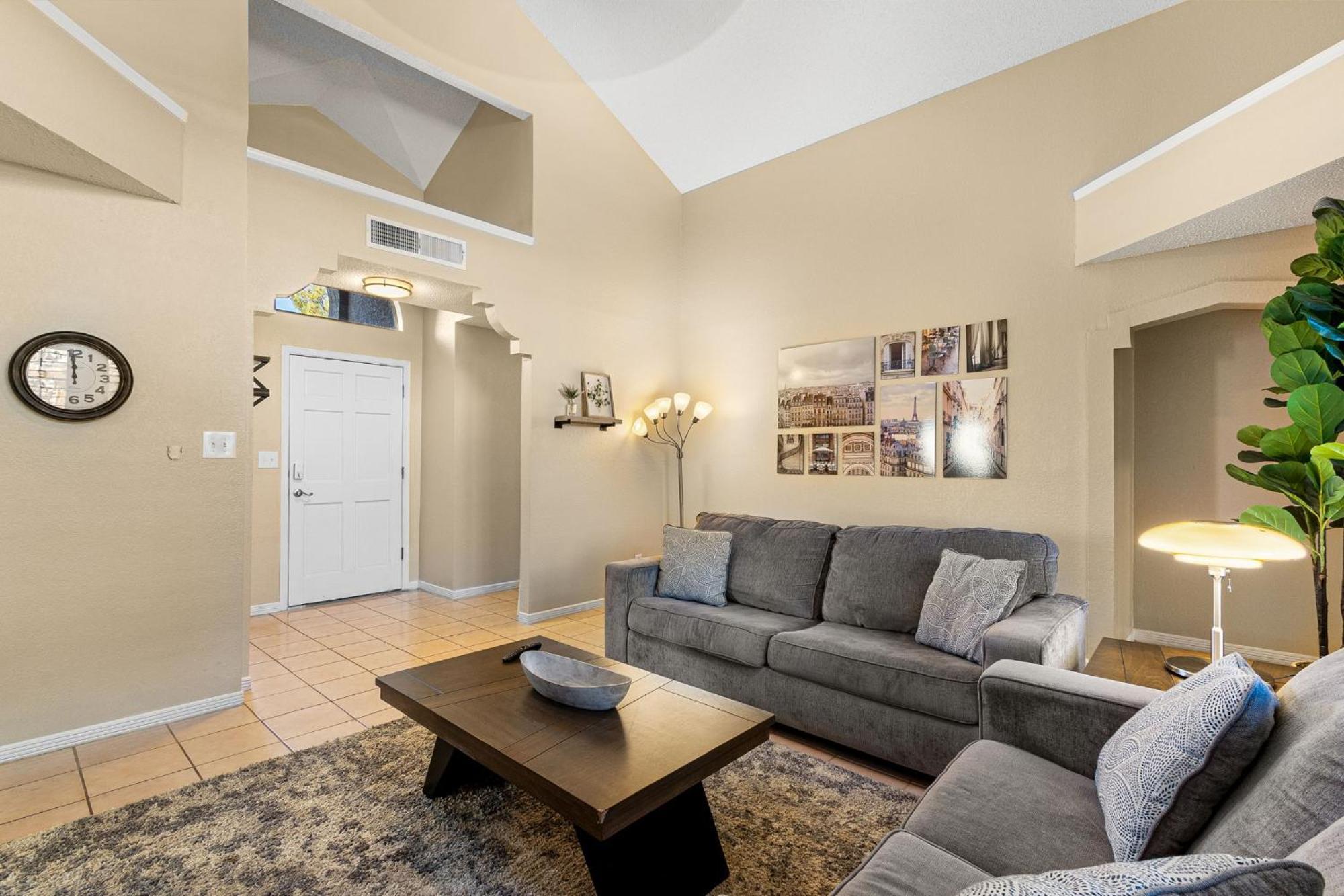 Peaceful West: 4Br Dusk Haven Villa El Paso Exterior photo
